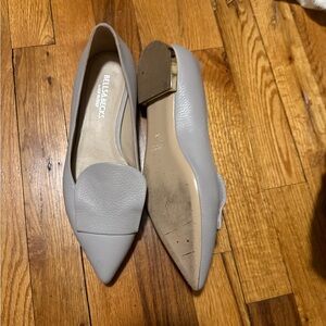 Bell & Becks Italian leather Taupe Gray Women's ballet flats gold heel  Shoes 9